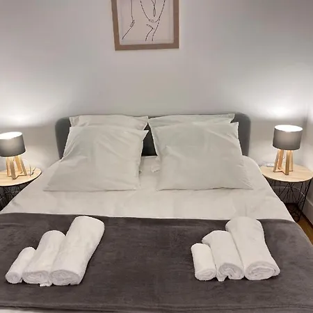 度假居 Maison La Belle Endormie- Disneyland Et Paris 马恩河畔尚